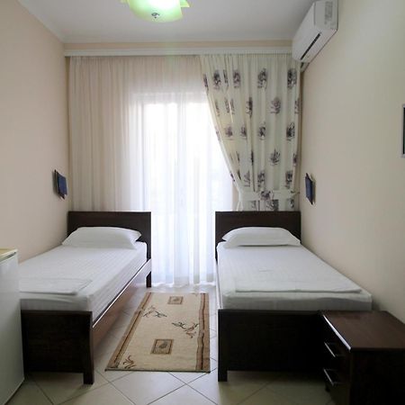 Elena Hotel Saranda Extérieur photo