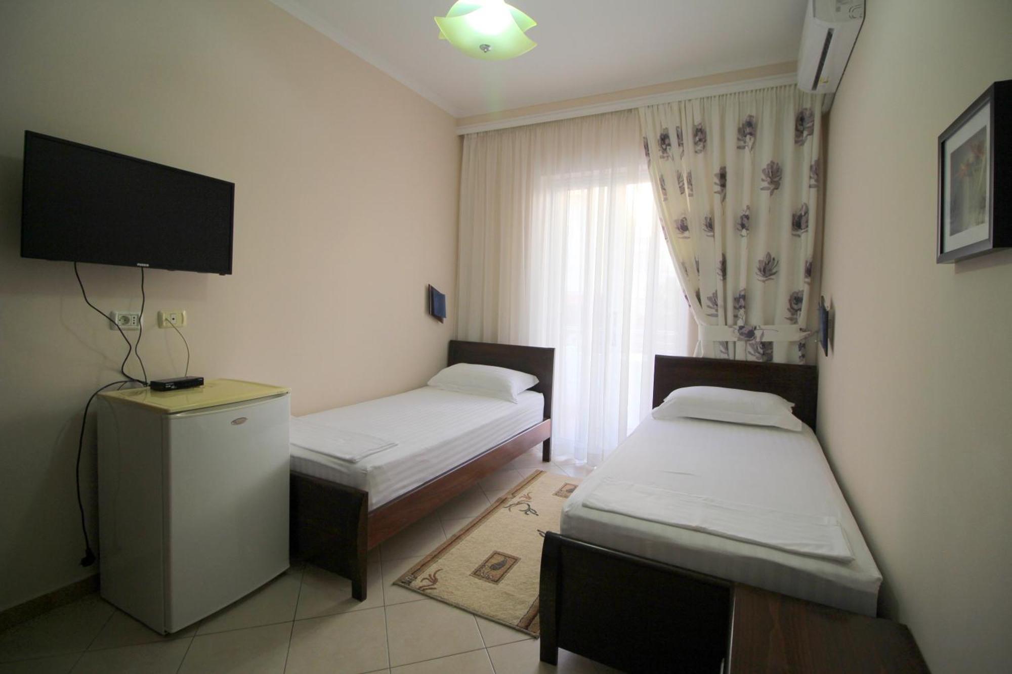 Elena Hotel Saranda Extérieur photo