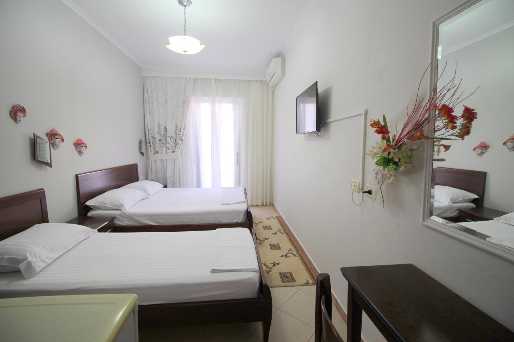 Elena Hotel Saranda Extérieur photo