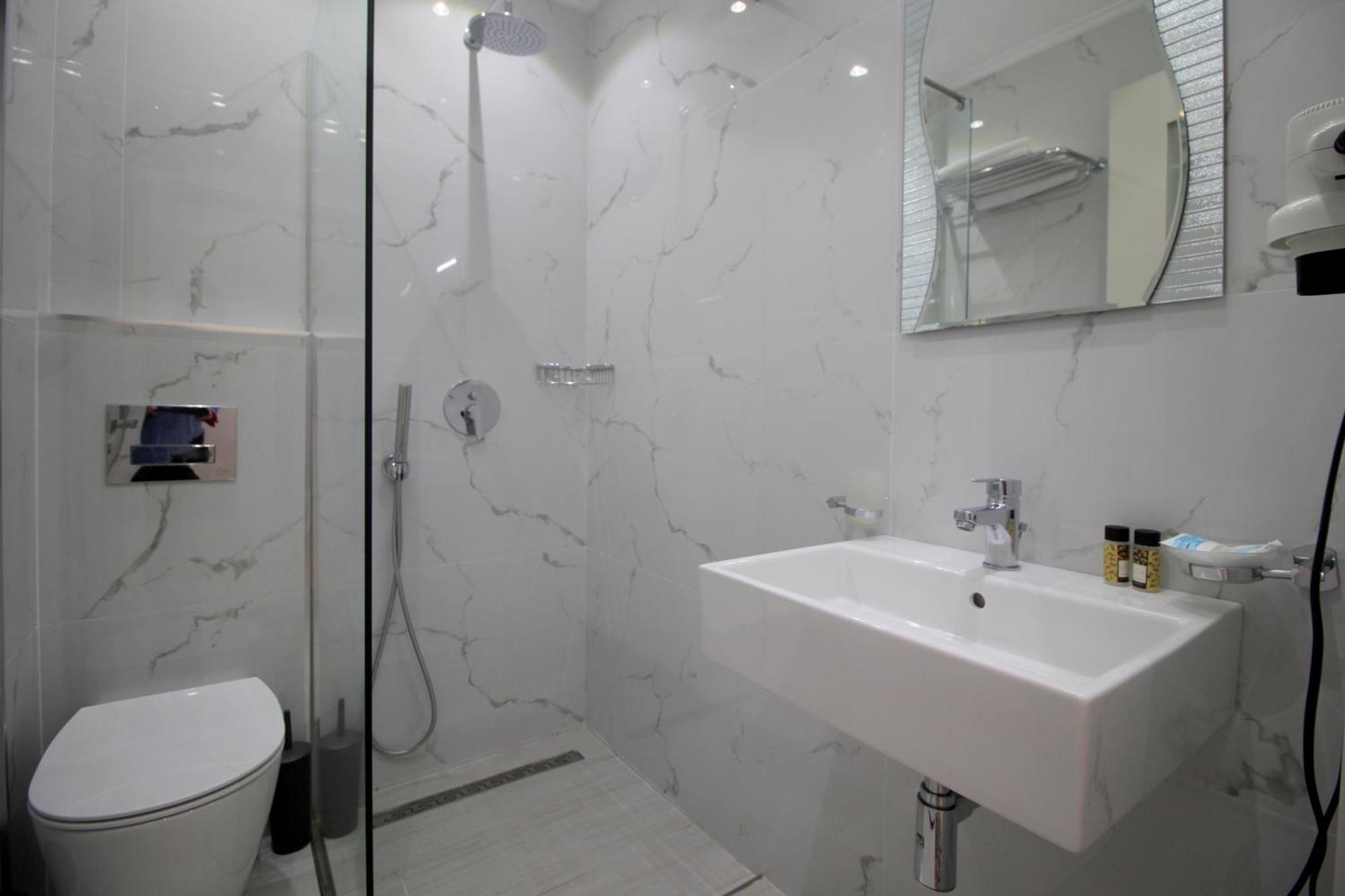 Elena Hotel Saranda Extérieur photo
