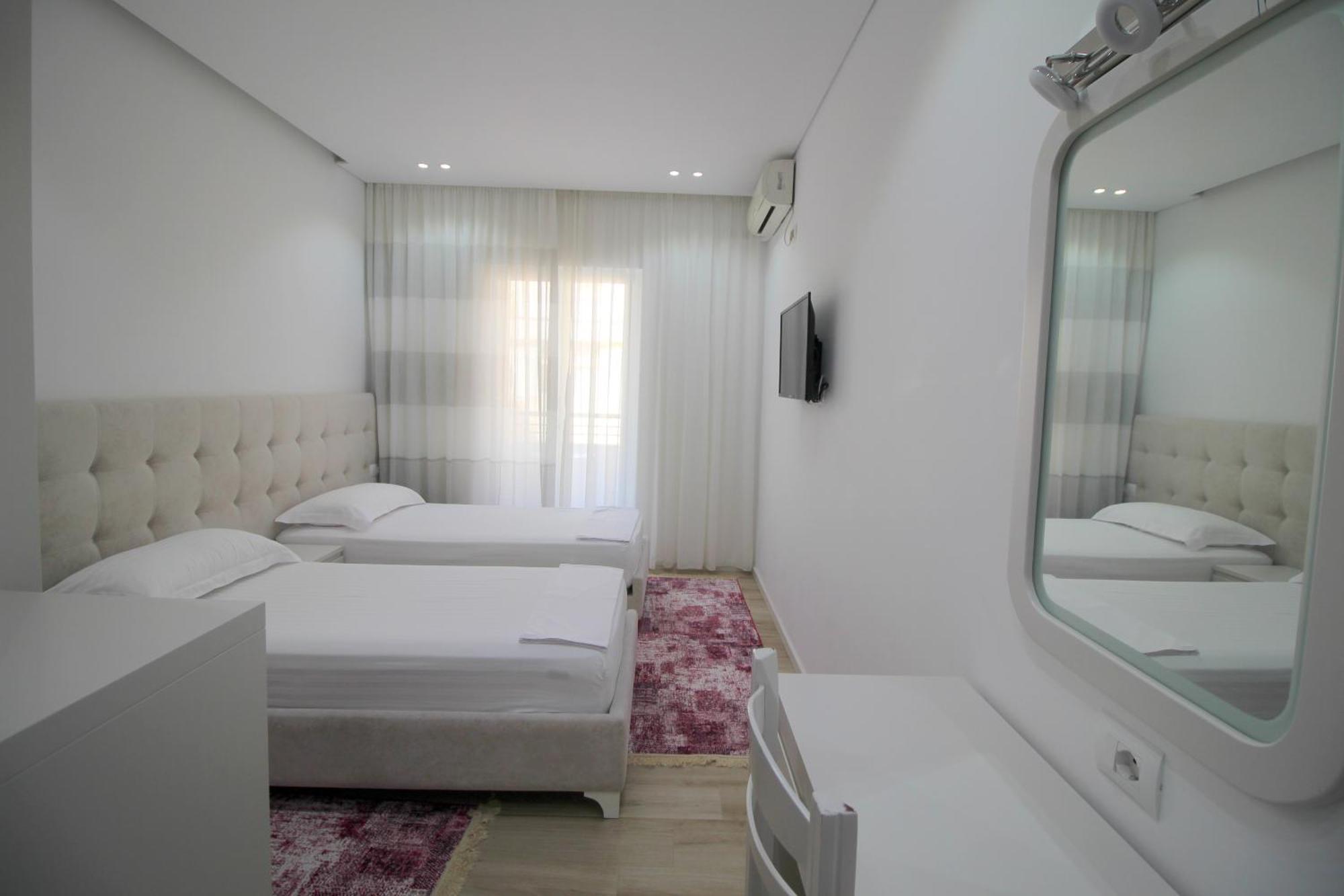 Elena Hotel Saranda Extérieur photo